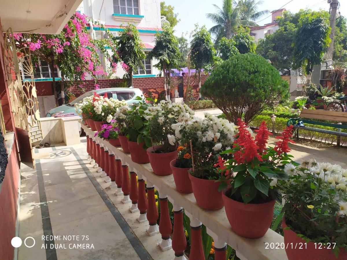 Swapnonir Hotel Shanti Niketan Exterior photo
